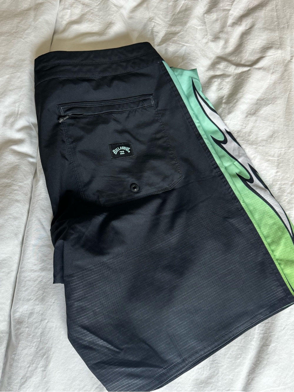 Billabong Black Swim Board Shorts with Mint Side Trim - Picture 3 of 3